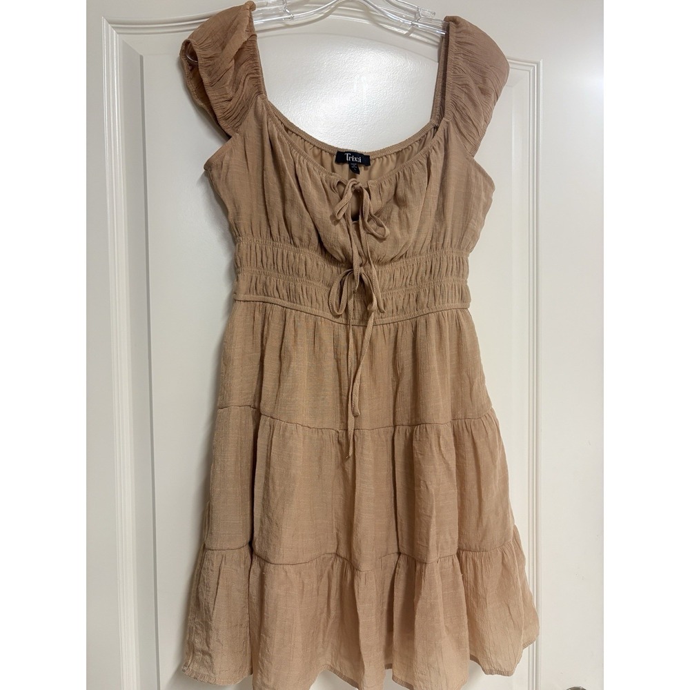 Trixxi Mini Dress Sz L Tan Ruffled Tiers Short Sleeve Flirty Coquette Y2k Party - Picture 4 of 14